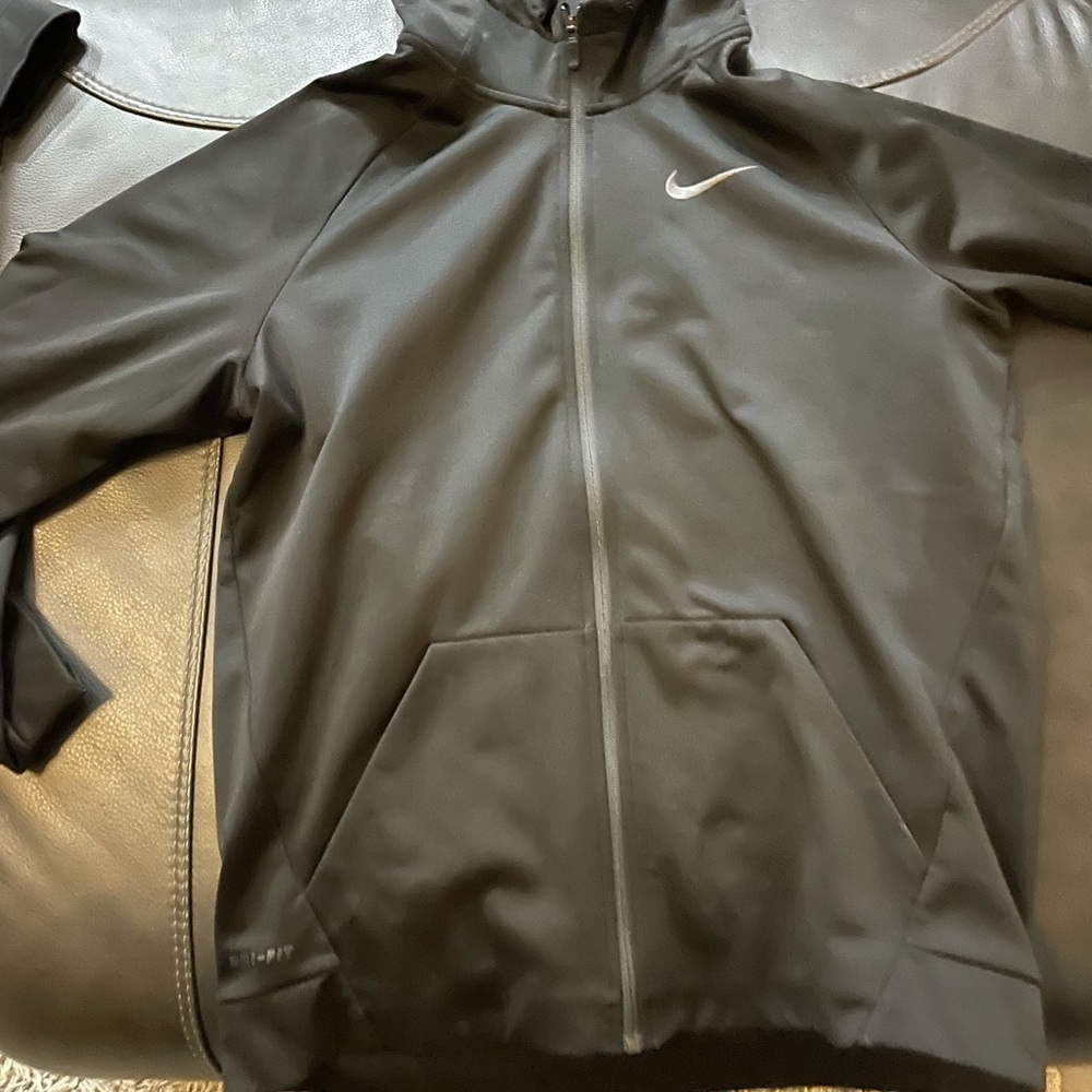 Black Nike drifit jacket large
